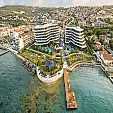 Reges a Luxury Collection Resort & Spa